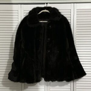 Gallery Black Faux Fur Cape